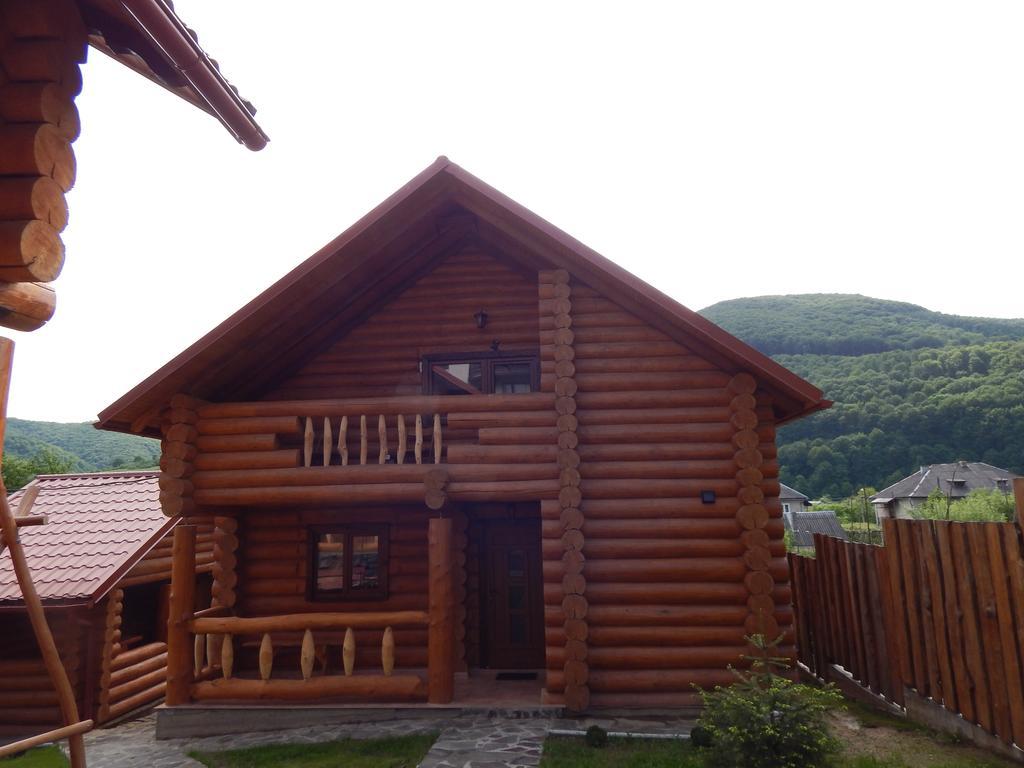 Smerekovyi Dvir Polyana (Transcarpathia) Quarto foto