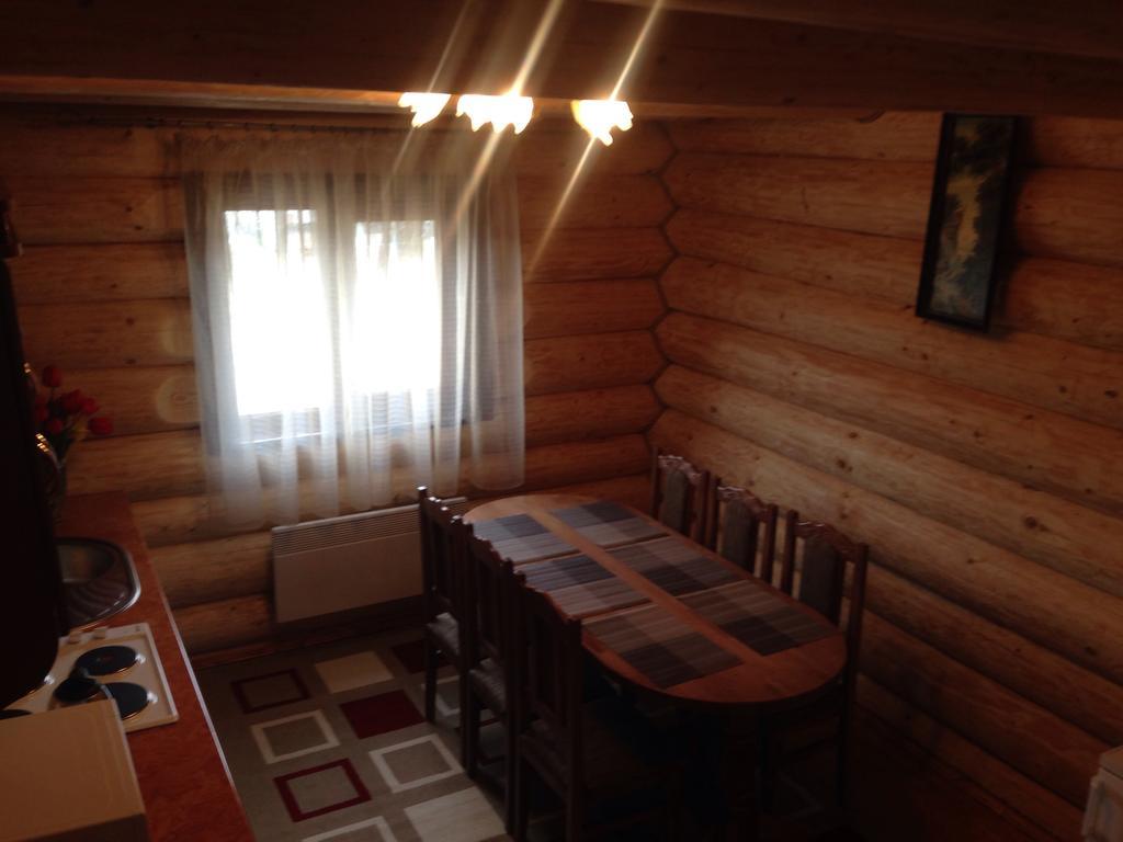 Smerekovyi Dvir Polyana (Transcarpathia) Quarto foto